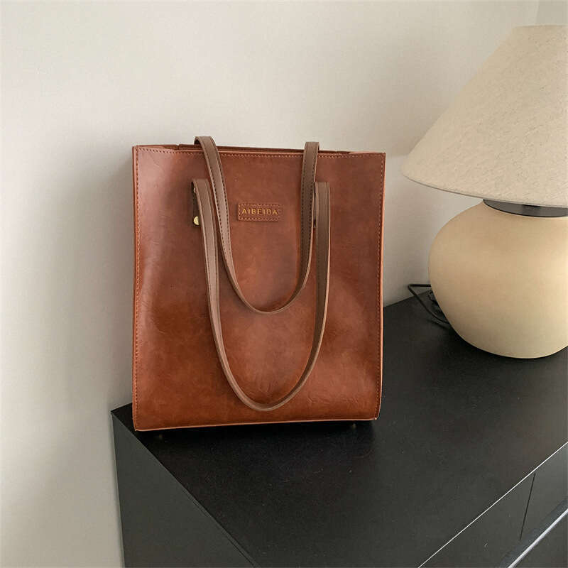 Vintage Large Capacity Commuting New Women's College Student Stylish Versatile Shoulder Bag, Hand-Held Tote Bag
