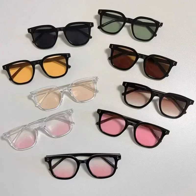 New Unisex Square Vintage Sunglasses 2024 Fashion Design Retro Sun Glasses Female Ladies Eyeglass Cat Eye Casual Goggles XJ241228