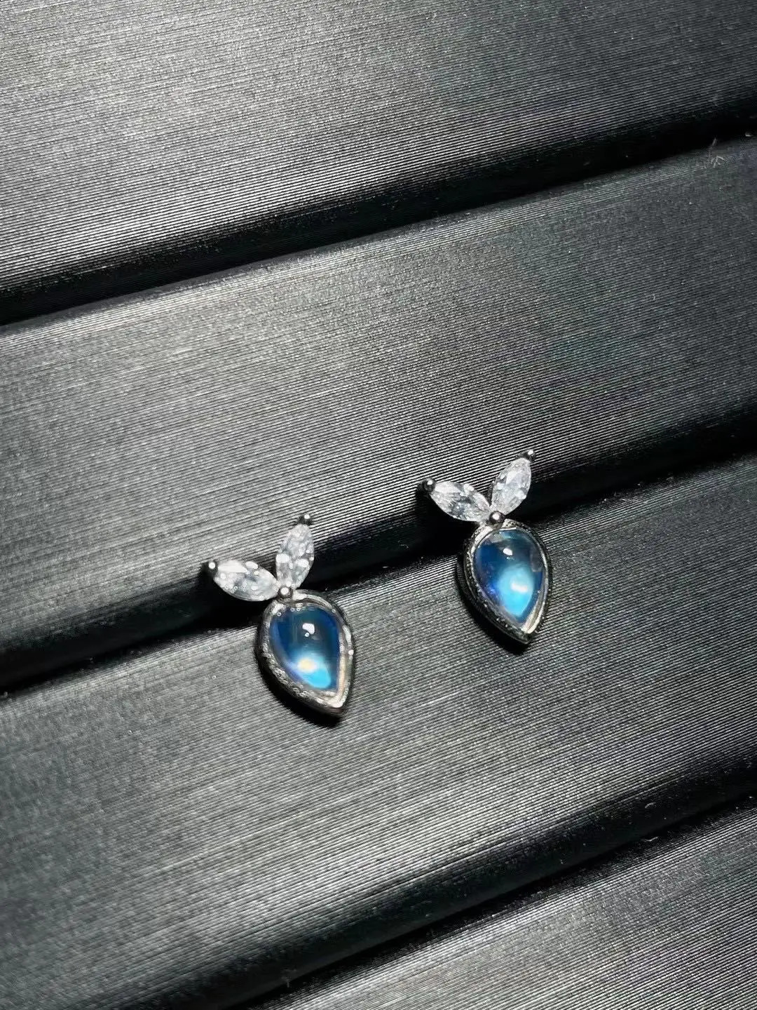 Selling S925 Sterling Silver Natural Indian Moonlight Stone Carrot Earrings Without Optimized Main Stone 241226