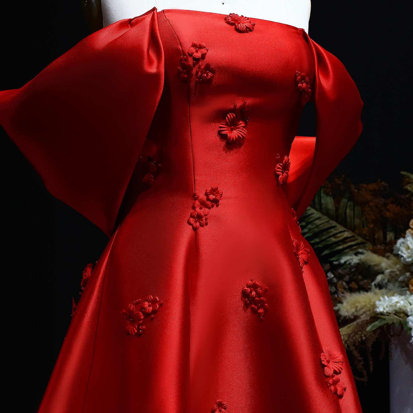 Beaded Red Prom Dresses Off The Shoulder Necke Evening Gowns Appliqued Or Length Satin Special Ocn Formal Wear