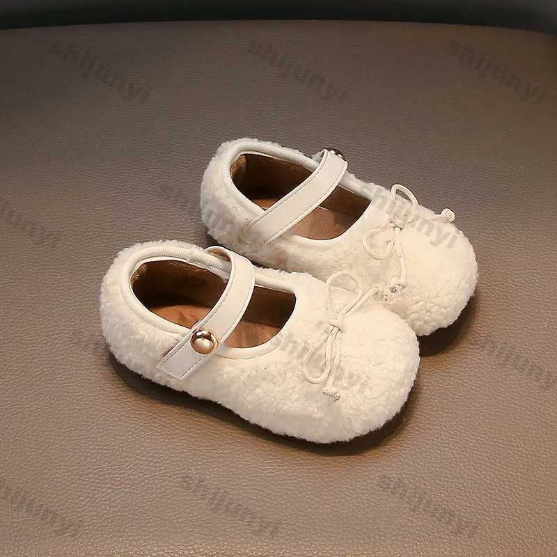 Girls flat casual cotton shoes winter girls baby cotton shoes childrens plush anti slip childrens soft anti slip princess plush shoes W241228