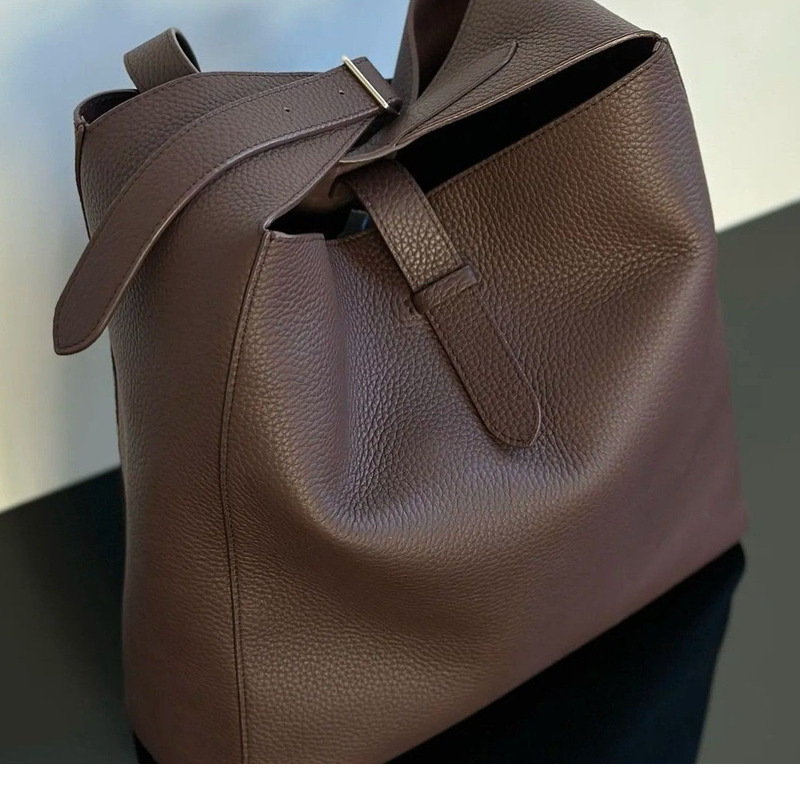 Hobo Bucket Shoulder 2024 New Designer Fashion Women Genuine Leather Large Capacity Shopping Office Vintage Bag