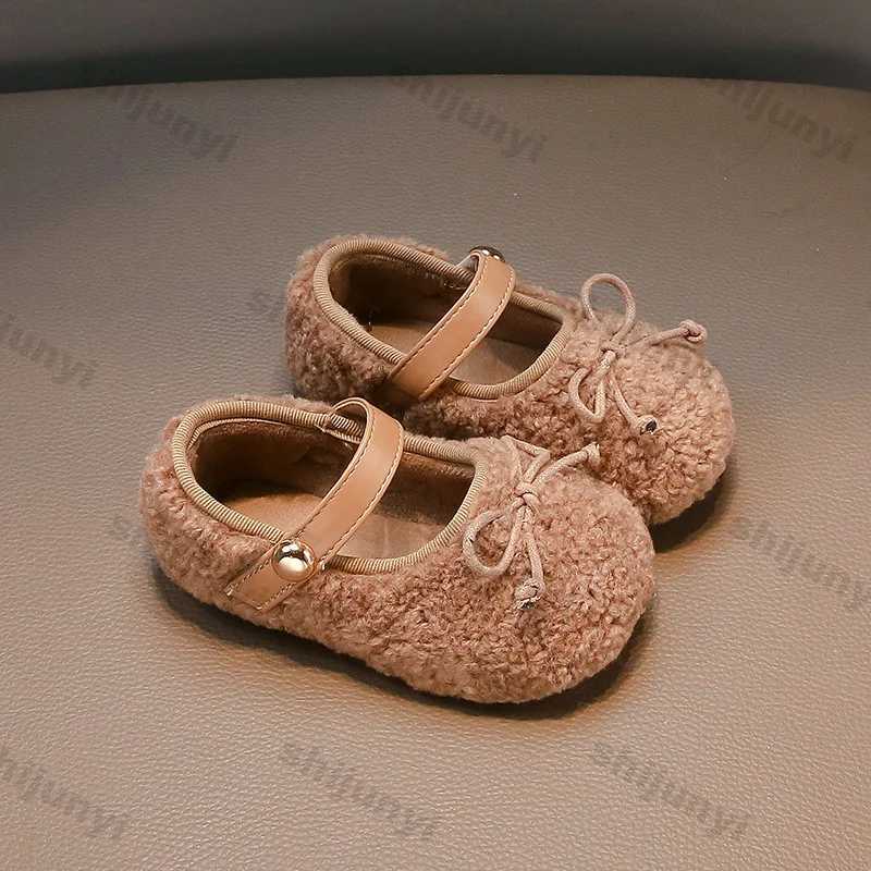 Girls flat casual cotton shoes winter girls baby cotton shoes childrens plush anti slip childrens soft anti slip princess plush shoes W241228