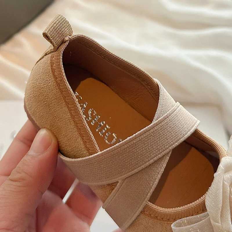 New Childrens Flower Childrens Stickers Shoes Baby Girls Shoes Preschool Fashion Flat Baby Girls Mocha Casino Princess Rose Shoes H09274 W241228