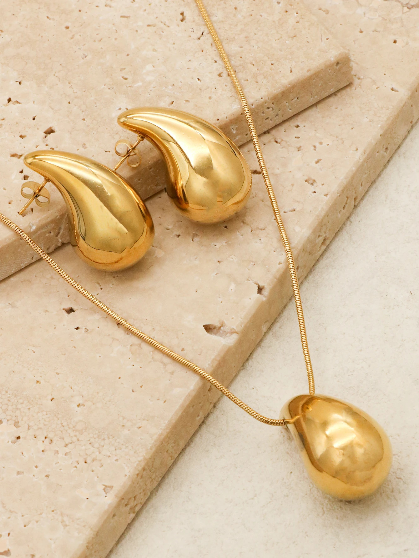 1Set/2Pcs Selling Fashion Droplet Shaped Necklace Earrings Set Wedding Gold Color Couple Sets Stainless Steel Jewelry 241226