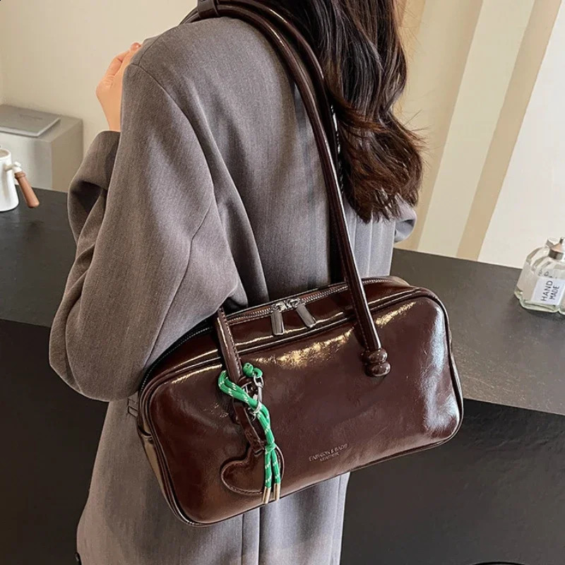 Vintage Women Business Shoulder Bags Simple Ladies Commute Tote Bag Pu Leather Female Underarm Bag Large Capacity Handbags Purse 241228