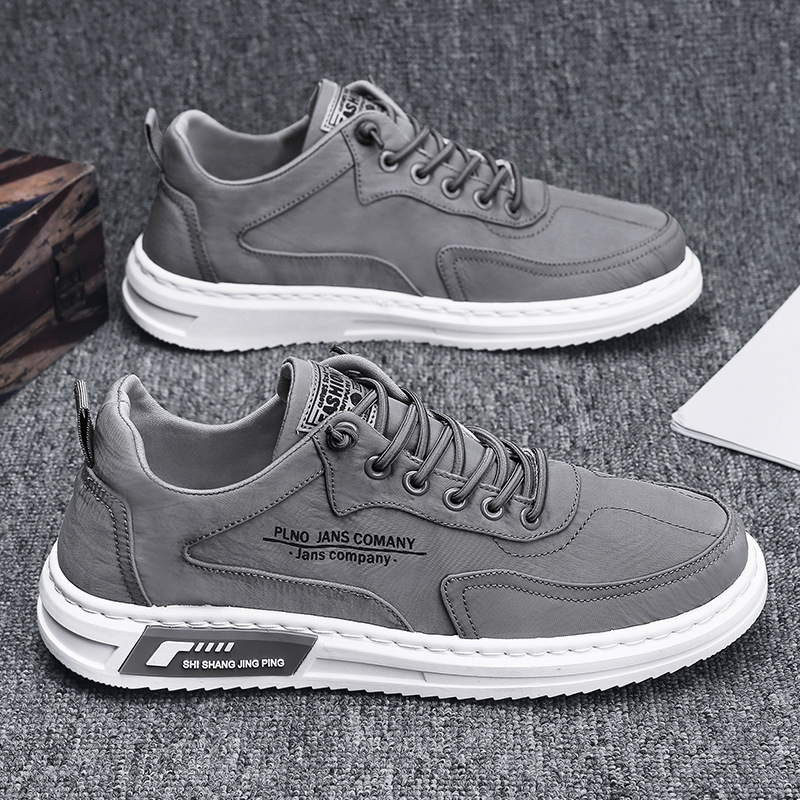 Mens Vulcanized Flat Non-slip Wear-resistant Breathable Sneakers Classic Fashion Canvas Casual Brand Shoes for Men ddmythur