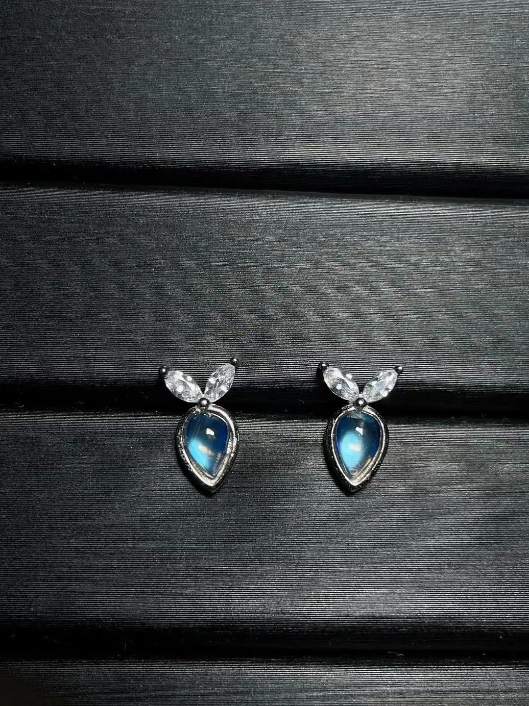 Selling S925 Sterling Silver Natural Indian Moonlight Stone Carrot Earrings Without Optimized Main Stone 241226