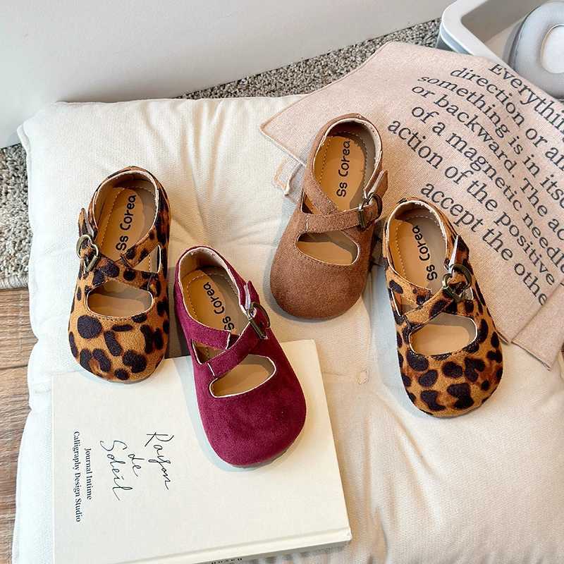 Autumn girls princess shoes suede cross straps foldable childrens flat shoes tricolor toddler covers fashionable childrens Smary Janes W241228