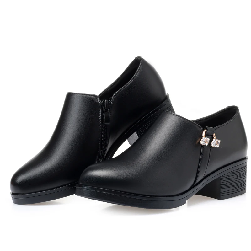 AIYUQI Women Large Size Shoes Genuine Leather Fashion Shoes Women Anti-Slip Round Toe Rhinestone Women Shoes