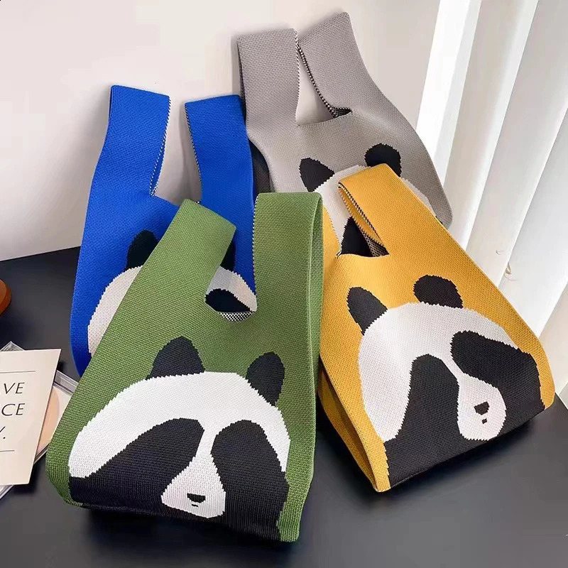 1Pcs Cute Panda Knitted Handbag Wrist Bag Elegant Animal Cartoon Mini Knot Bag Lunch Bag Large Capacity Knitted Handbag 241227