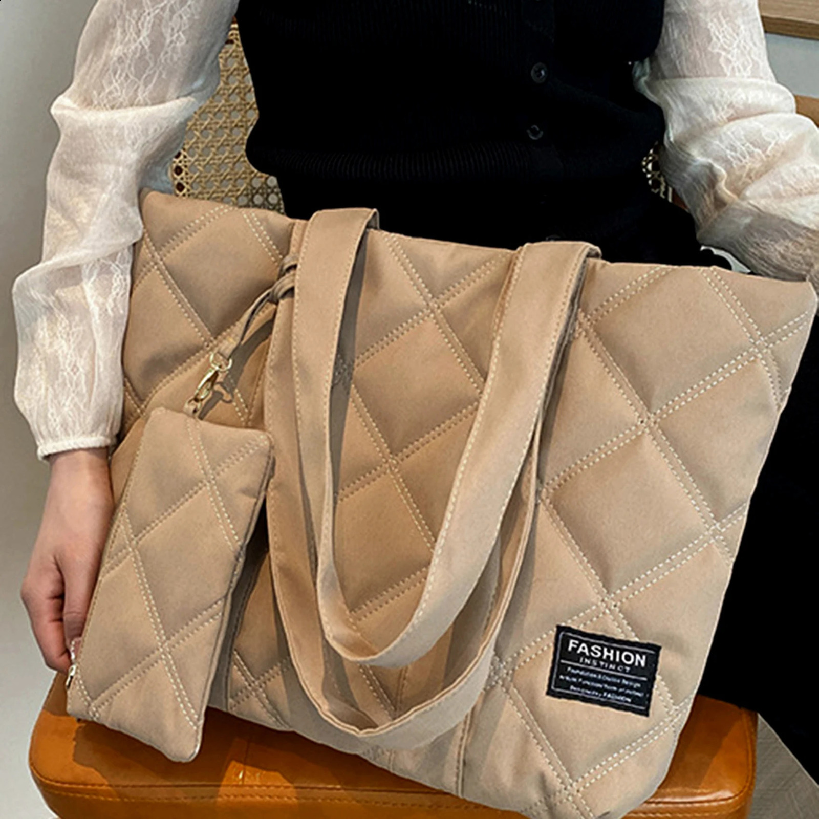 Women Handbag Fall Winter Fashion Rhombus Space Cotton Suit Shoulder Bag Large Capacity Solid Color AllMatch Shopping Tote 241227