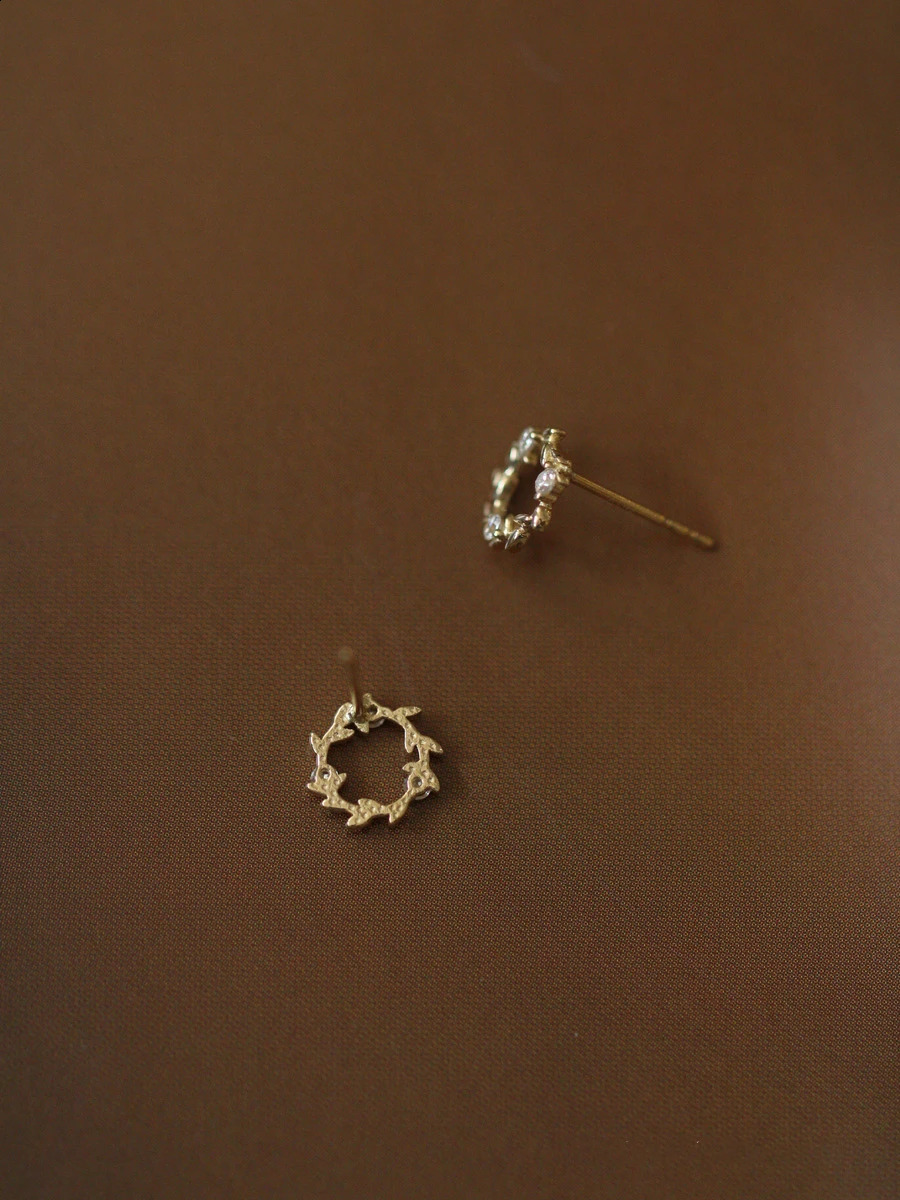 GOLDtutu Pure 9K Gold Earrings Studs Zircon Small Garland Korean Fashion for Teens kj431 241226
