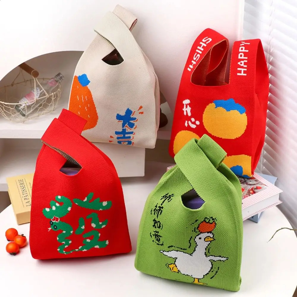 Simple Cartoon Knot Wrist Bag Year of The Snake Weave Year Knitted Bag Gift Purse Wool Bucket Bag Travel 241227