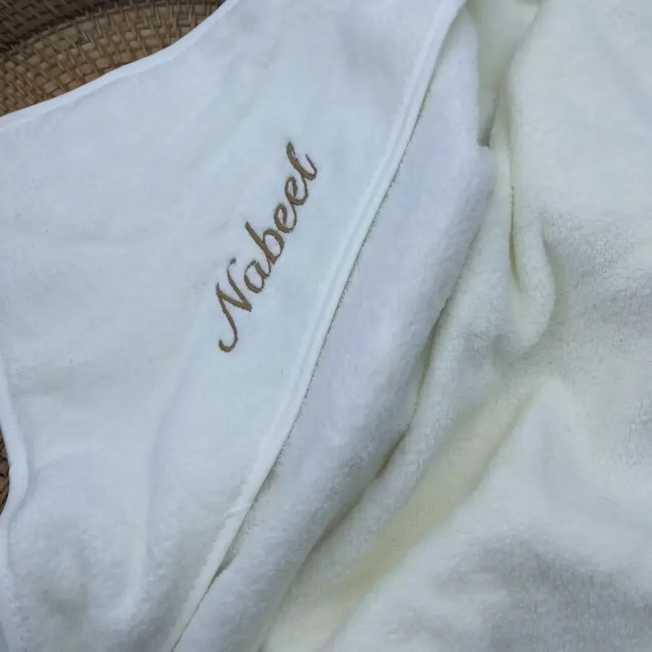 Custom Name Childrens Towel Cloak Quick-Drying Coral Velvet Robe Cape Personalized Embroidery Baby Darling Hooded 241227