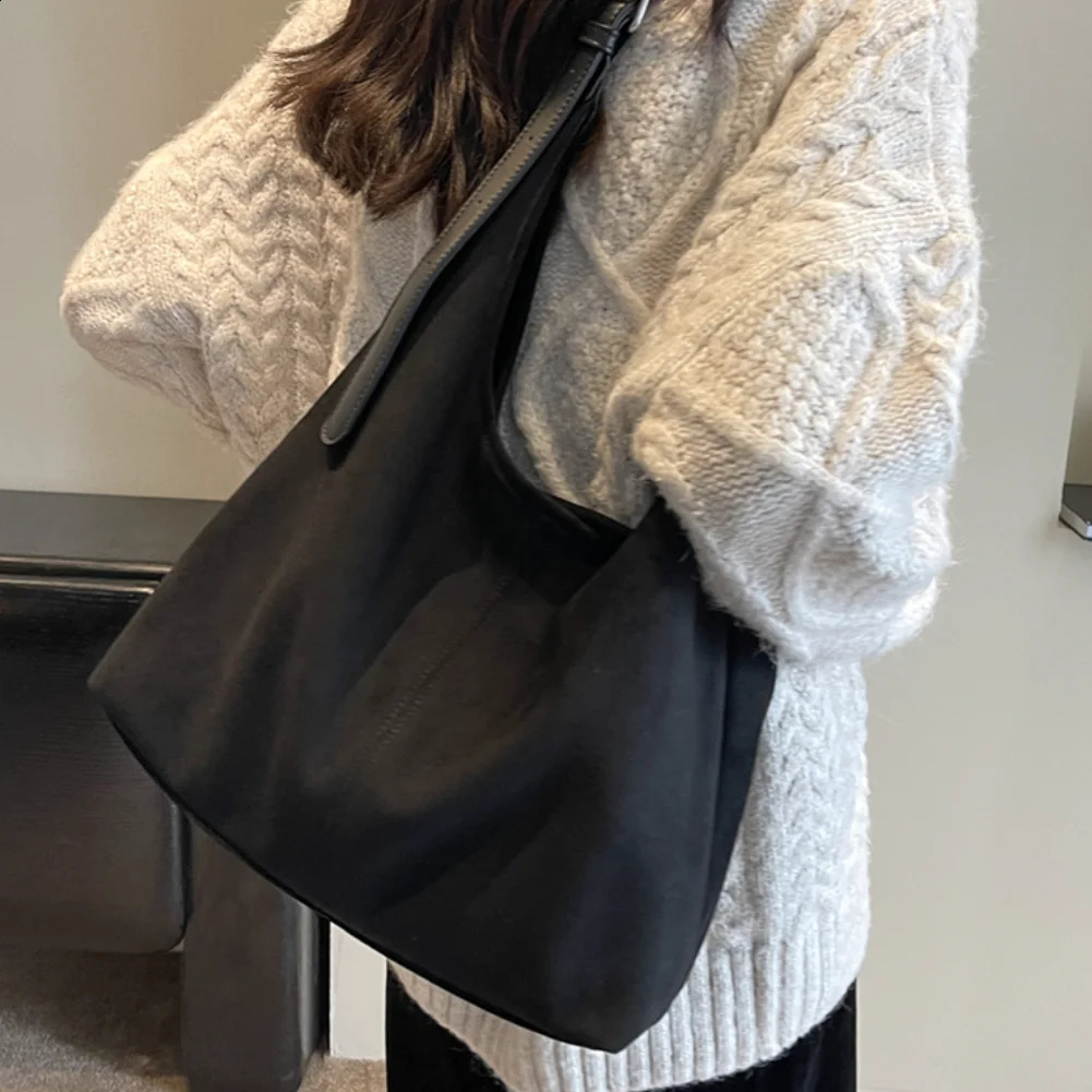 Women Suede Shoulder Bag Simple Tote Handbag Large Capacity Stylish Commuting Bag Solid Color Vintage Hobo Bag Top Handle Bag 241228