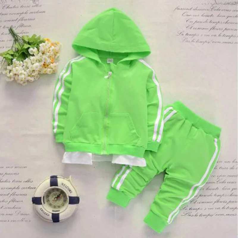 Clothing for boys sports suit spring and autumn hooded top+pants 0-5-year-old baby 2023 Korean version fashionable childrens clothing X241228