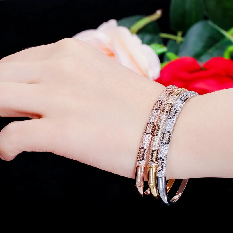 CWWZircon Micro Pave Cubic Zirconia Rose Gold and Silver Color Love Snake Leopard Open Cuff Bangle Bracelet for Women Gift BG032 241227