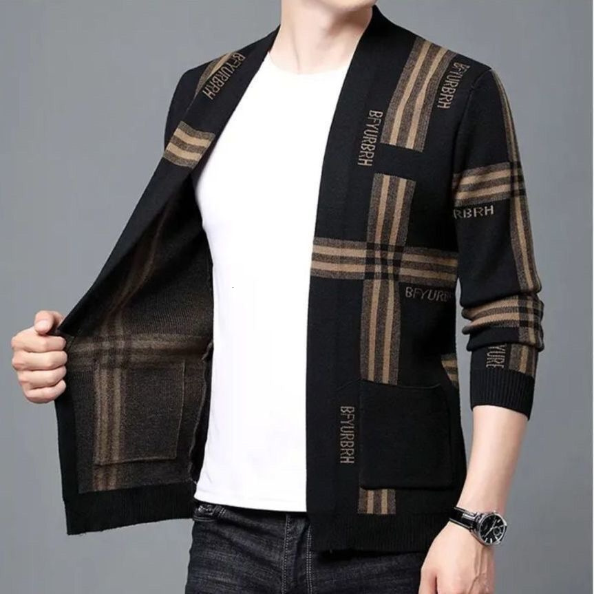 2024 Spring and Autumn New Mens cardigan jacket Korean version striped trendy mens top