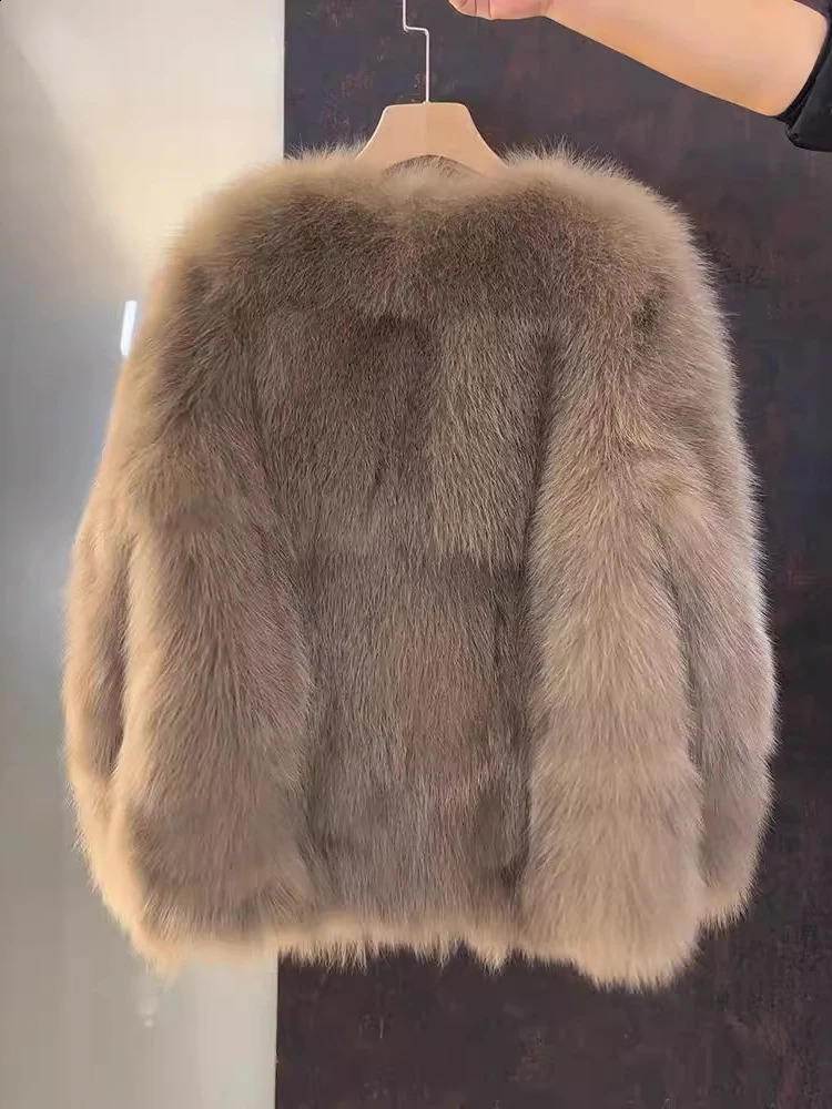 LRGQ Fashion Faux Fur Jacket For Women Vneck Loose Long Sleeves Plush Thick Coat Winter 2024 19ZZ1670 241223