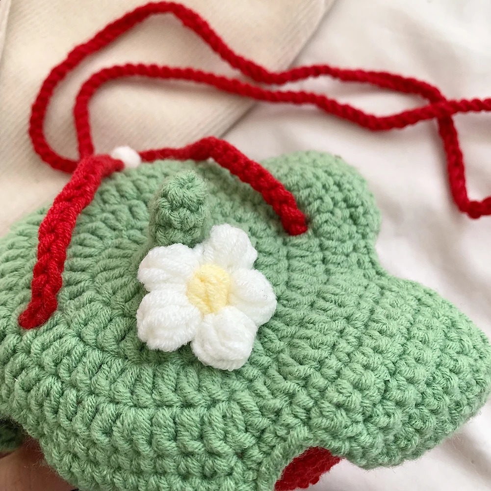 Cute Strawberry Woven Bag Handmade Fashion Cotton Rope Crossbody Knit Sling Purse for Women 241225