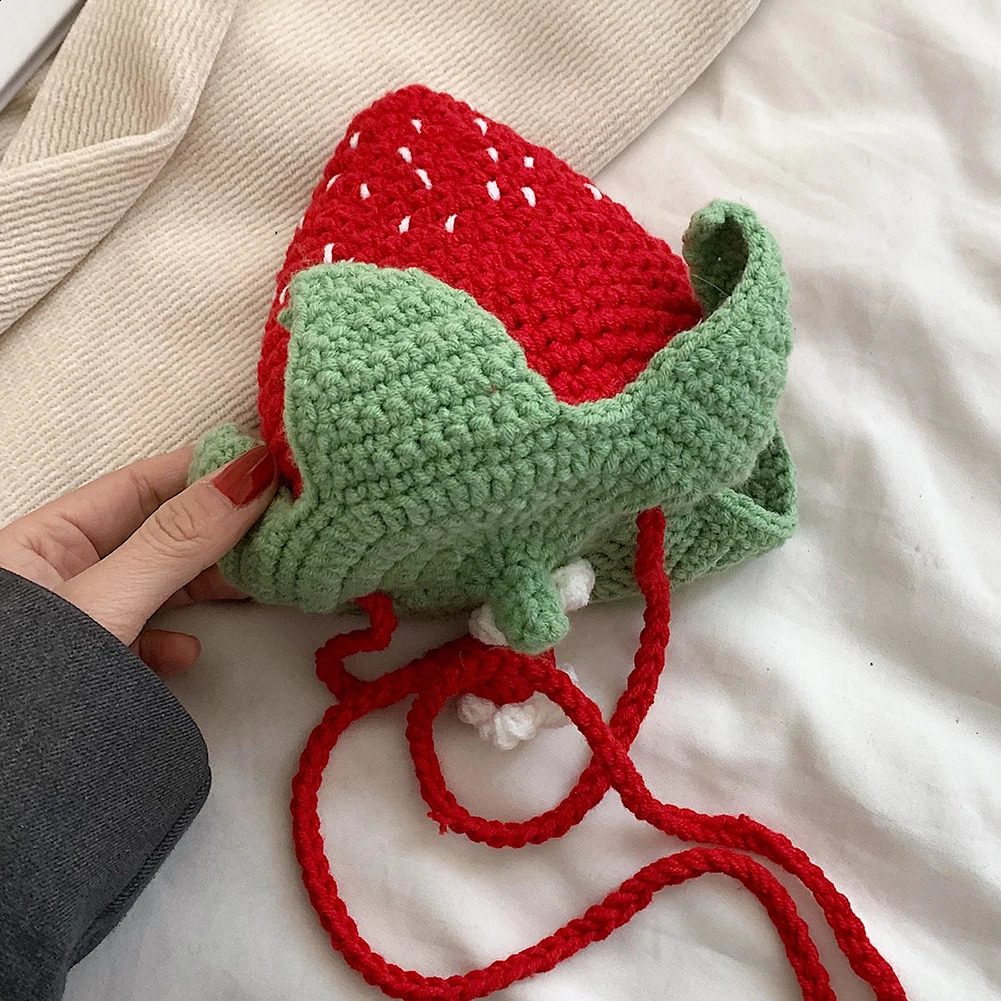 Cute Strawberry Woven Bag Handmade Fashion Cotton Rope Crossbody Knit Sling Purse for Women 241225
