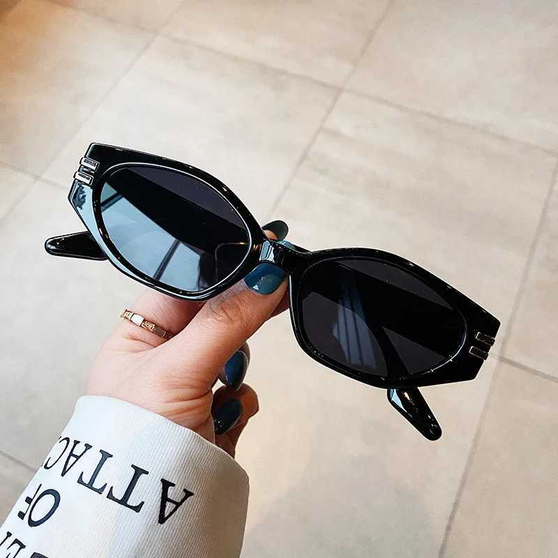 Vintege Square Small Sunglasses Women Men Rectangle Eyewear Brand Designer Sun Glasses Female Shades UV400 Oculos De SolXJ241228