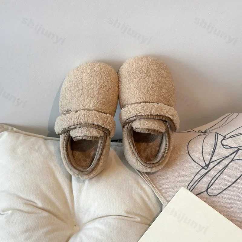 2025 New Childrens Shoes Woolen Cotton Shoes Plush Padded Boys Girls Casual Shoes Brown Flat Warm Kids Baby Soft Cotton Shoe W241228