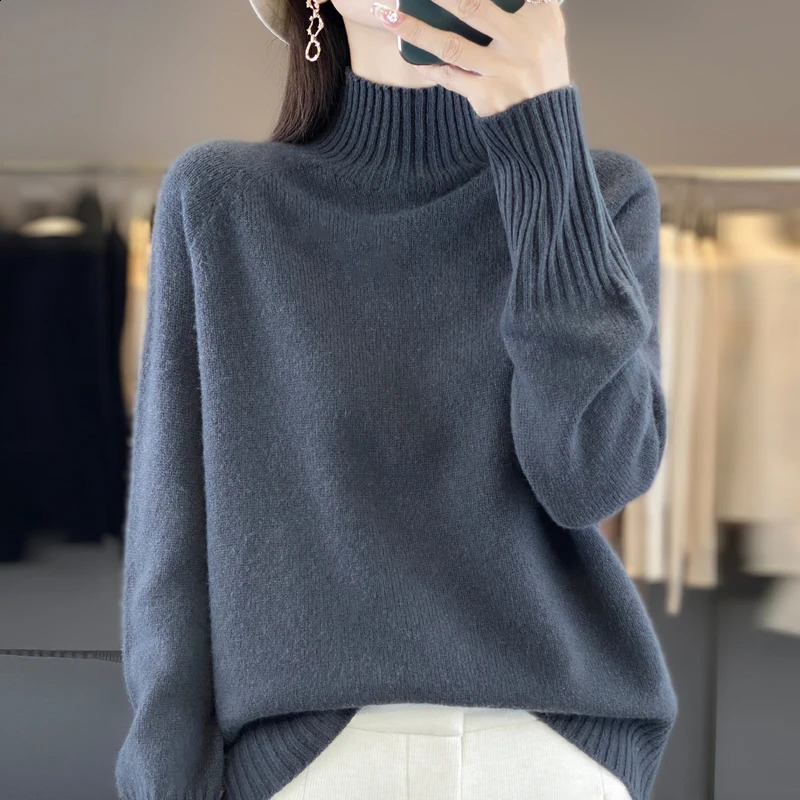 2024 AutumnWinter Fashionable Knitted Half High Neck Side Vertical Pattern Slimming Woolen Sweater 241223