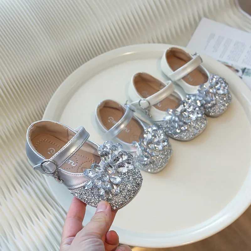 Girl Princess Leather Shoes Spring and Autumn Water Diamond Luxury Childrens Ballet Dance Shoes Fashion Leather Boots Childrens Apartment W241228