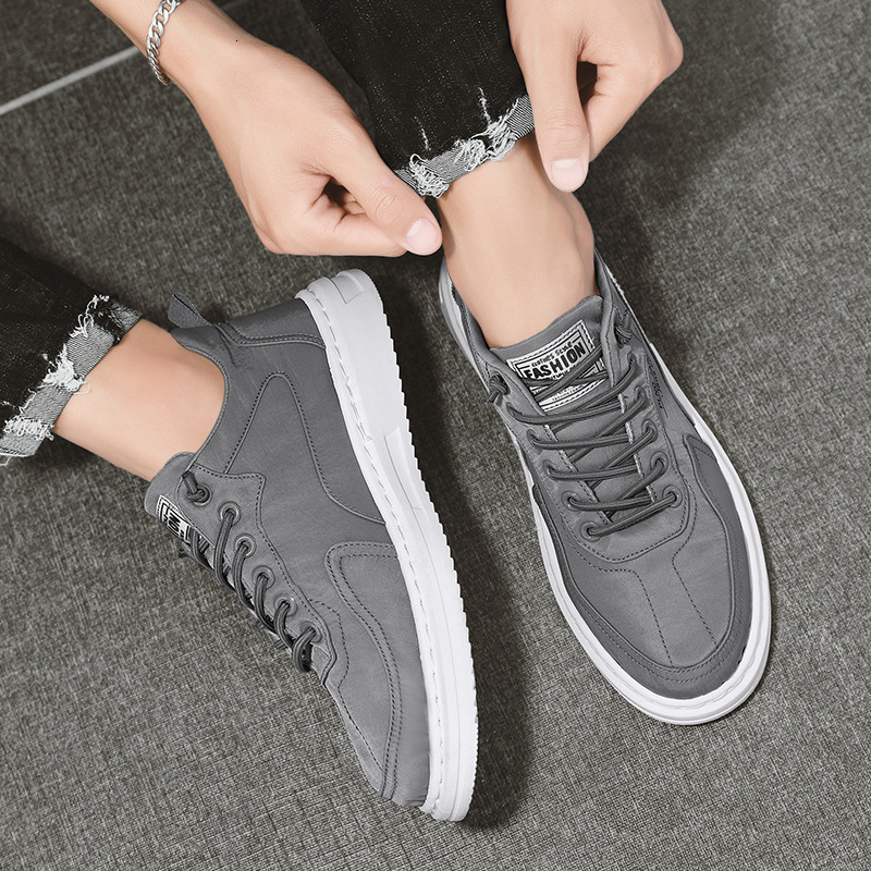 Mens Vulcanized Flat Non-slip Wear-resistant Breathable Sneakers Classic Fashion Canvas Casual Brand Shoes for Men ddmythur