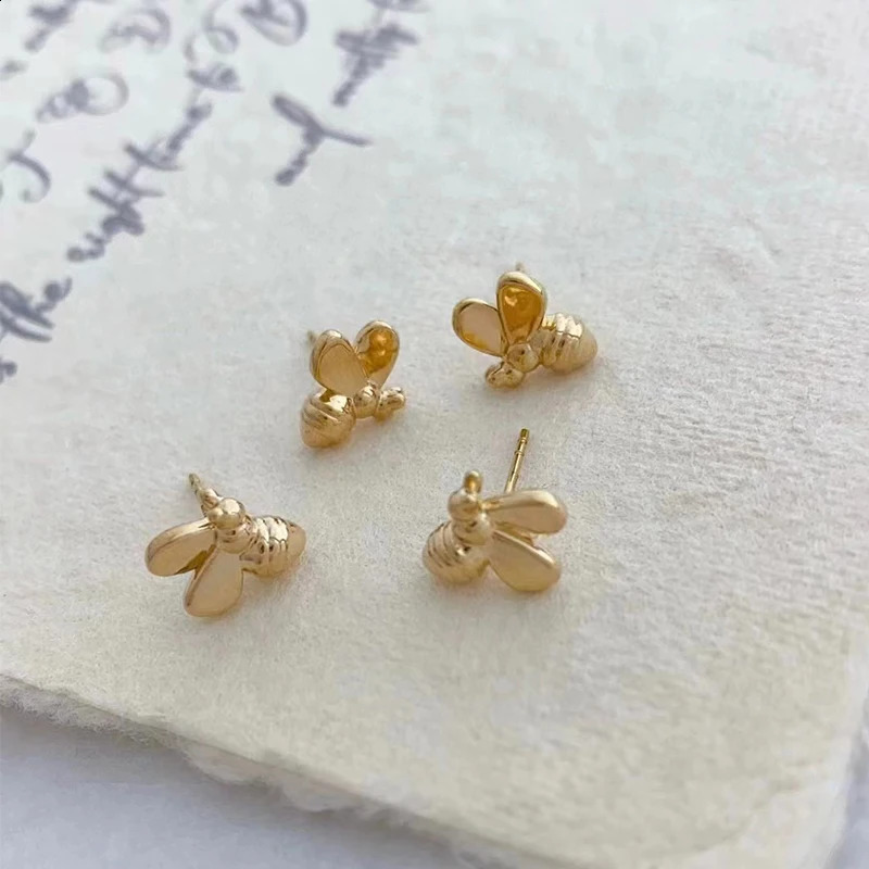 Real 18K Gold Bee ladybug Stud Earrings Pure AU750 Gold Cute Insect Earring for Women Fine Jewelry Gift 241226