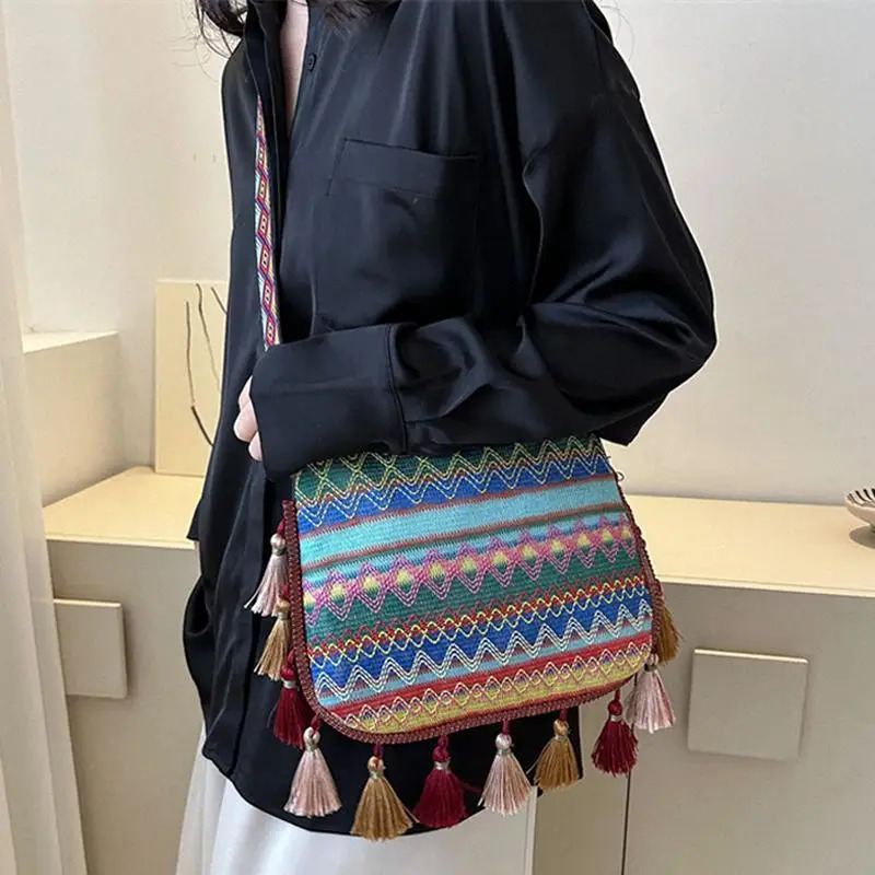 Women Ethnic Style Shoulder Bag Adjustable Strap Variegated Color Fanny Pack With Fringe Decor Casual Crossbody Sg Bags