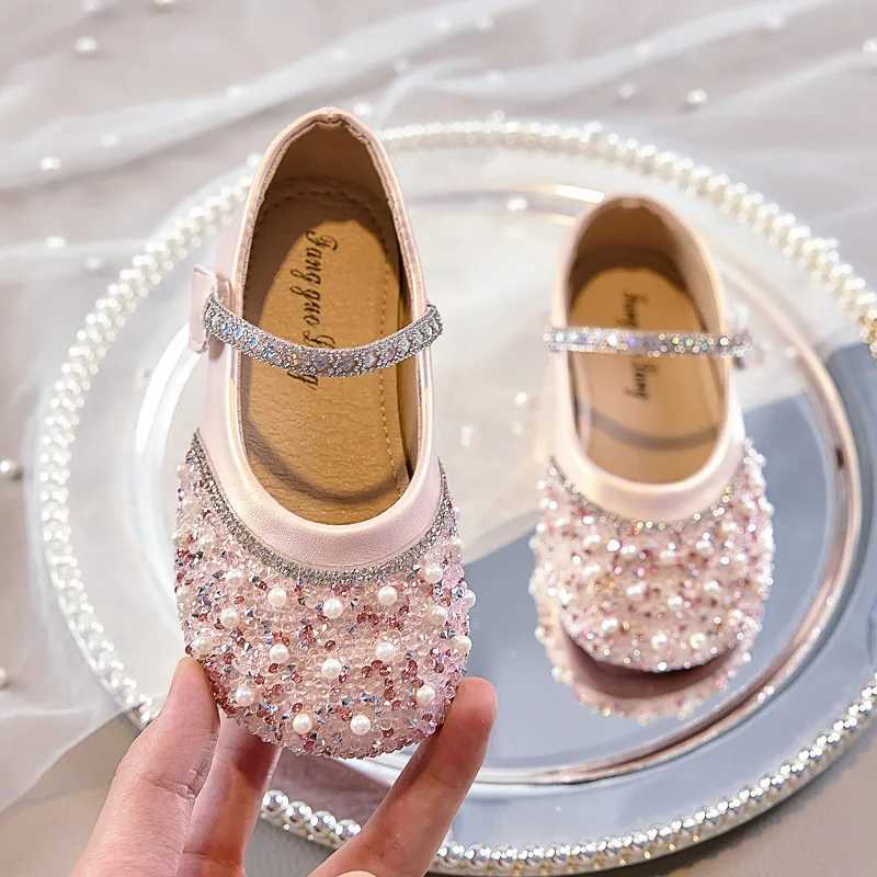 Fashionable and elegant light childrens womens leather shoes Mary Jane luxury rhinestone childrens princess pearl dress flat shoes W241228