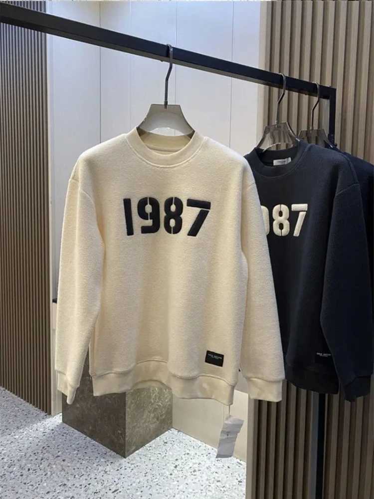 Mens Clothing Black Hoodieless Top Loose Pullover Sweatshirts For Man Fleeced Tee Harajuku Fashion New Sale Aesthetic Fashion F X241228