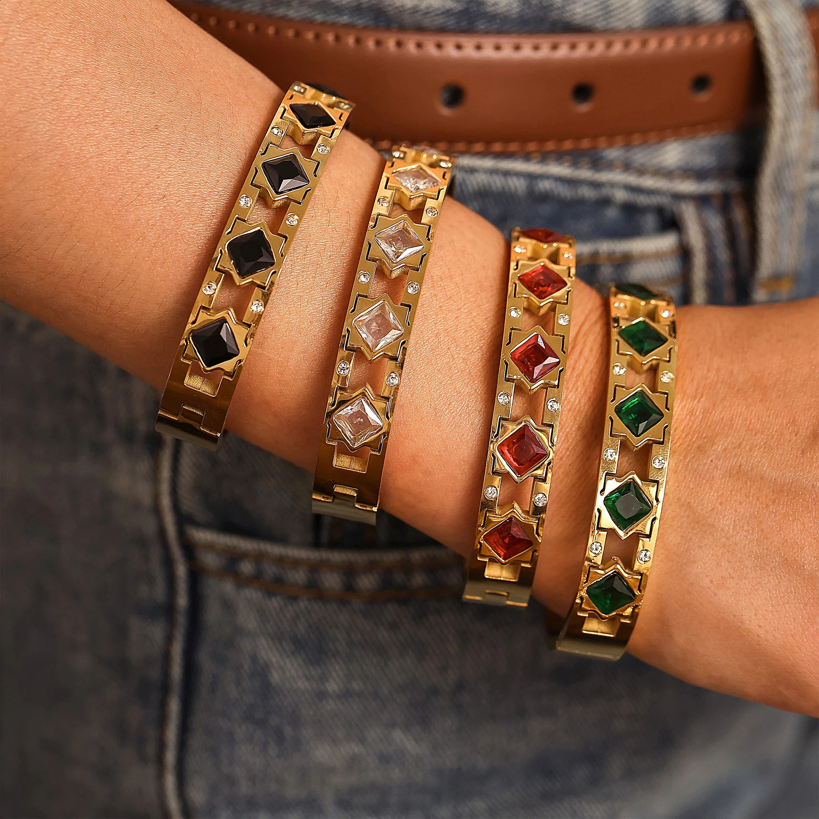 Openable Stainless Steel Bracelets For Women 18k Gold Plated Inlaid Square Zircon And Glass Stone Hollowed Womens Cuff Bracelet 241227