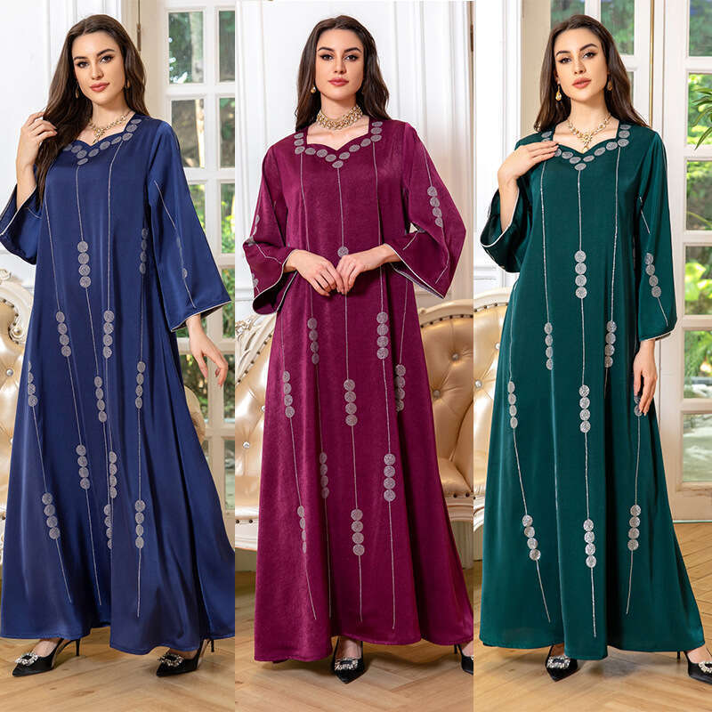 Muslim Clothing Arab Dubai Satin Hot Diamond Fashion Dress Soft Jalabiya Robe