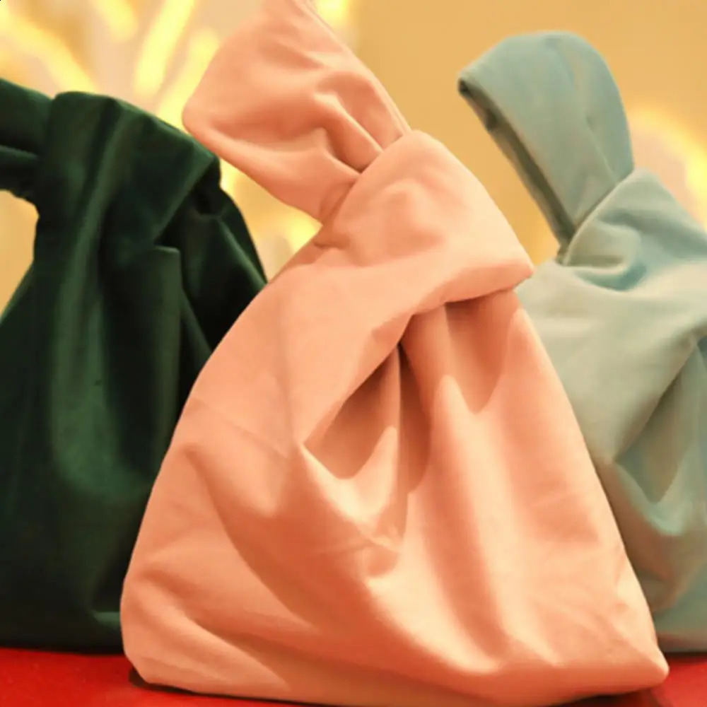 Makeup Bag Handbag for Women Storage Pouch Small Women Wrist Velvet Wrist Knot Clutches Purse Cash Card pochette femme 241227