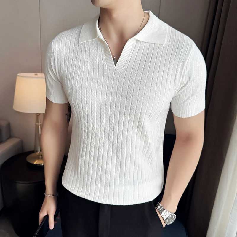 Mens Striped shirt Shirt 2024 Summer Light Thin Breathable Solid Casual Elastic Slim Fit Short Sleeved V-neck T-shirt Mens Clothing X241228