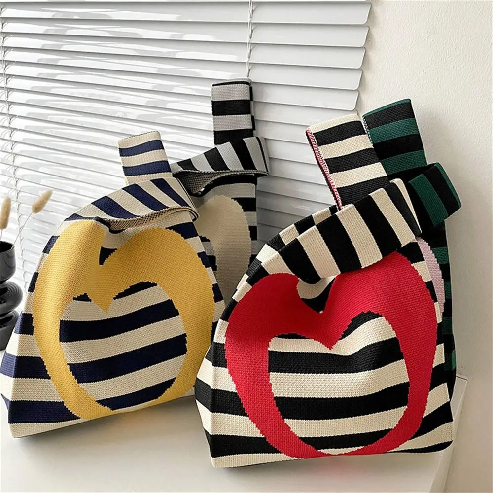 Love Striped Handmade Knitted Handbag Minimalist Korean Women Mini Knot Wrist Bag Tote Student Reusable Shopping Bags 241227