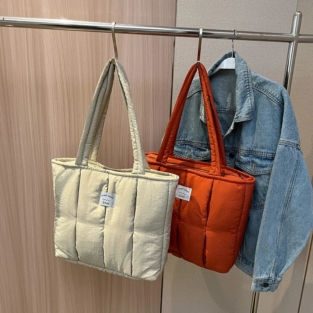 Casual Top-handle Bag Large Capacity Women Shoulder Handbag Cotton Padded Solid Color Soft Portable Winter Purse 241227