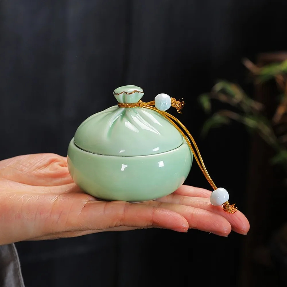 Ceramic Pet Urns Cremation Personalised Cat and Dog Souvenirs Burial Urns for Ashes Memorials Funerary Pet Ash Reliquaries 241225