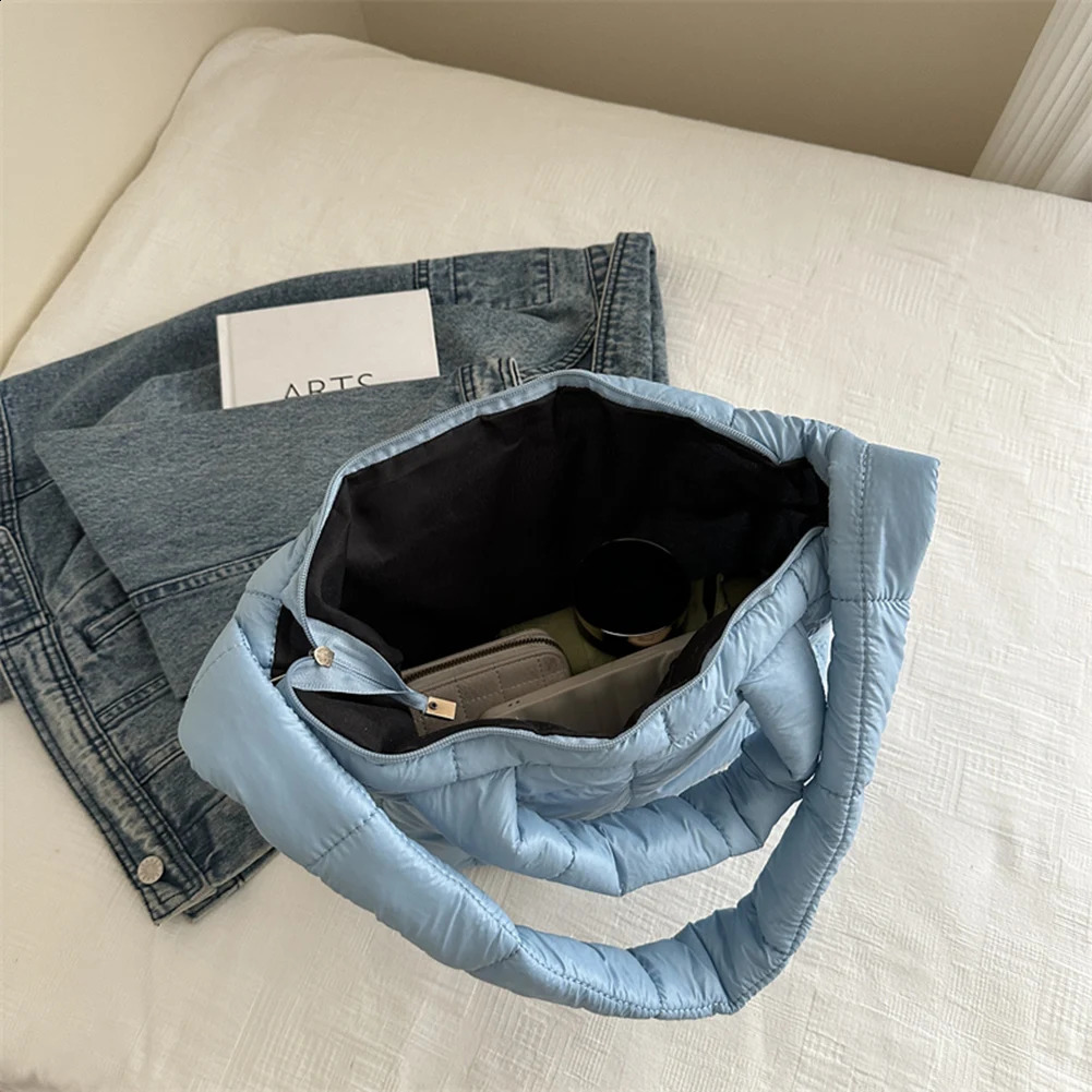 Women Puffer Tote Handbag Large Capacity Quilted Plaid Handbag Solid Color Quilted Top Handle Bag Female Travel Bag 241228