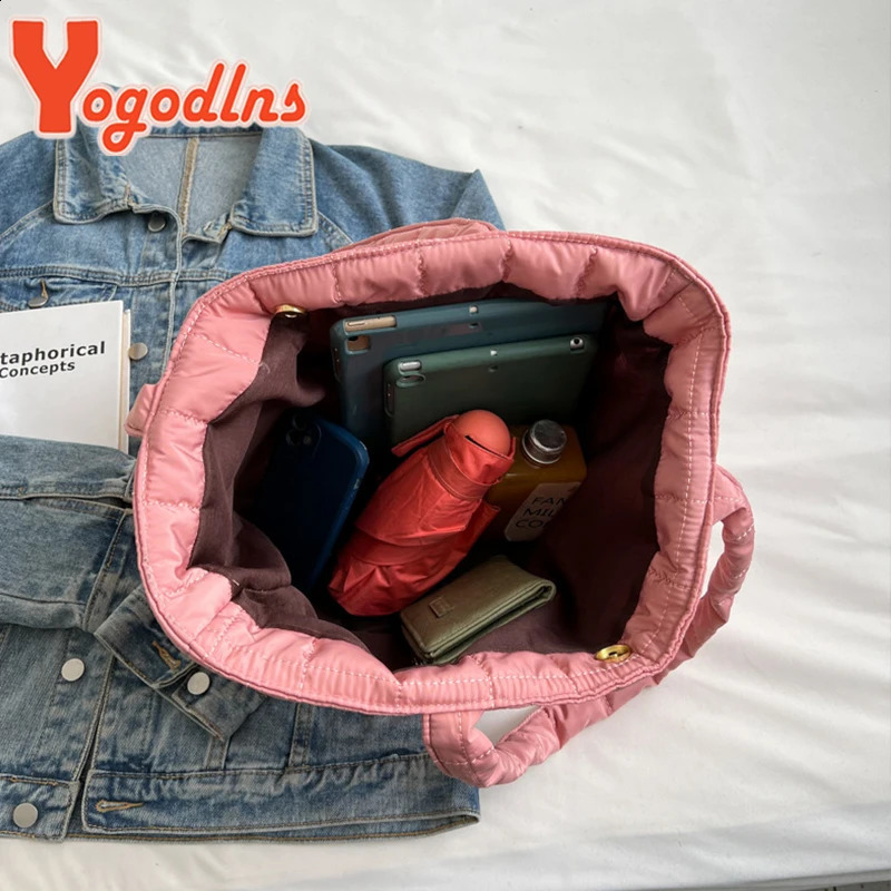 Winter Large Capacity Space Handbag Warm Padded Cotton Shoulder Bag Portable Bag Fashion Lady Top-handle Bags sac 241228