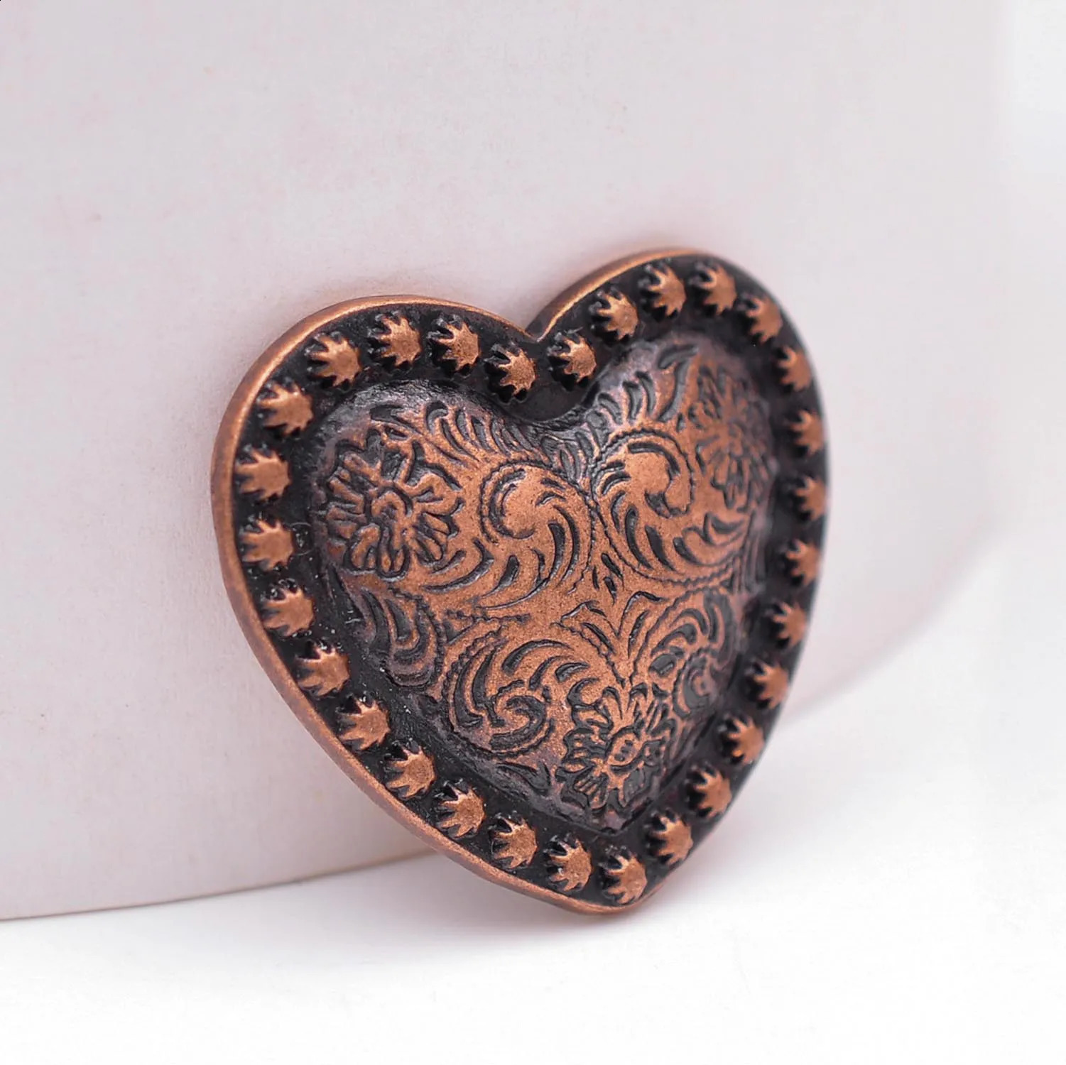10Pcs Western Headstall Horse Tack Love Heart Antique Copper Floral Berry Saddle Leathercraft Conchos 1-1/8 Inches Screwback 241227