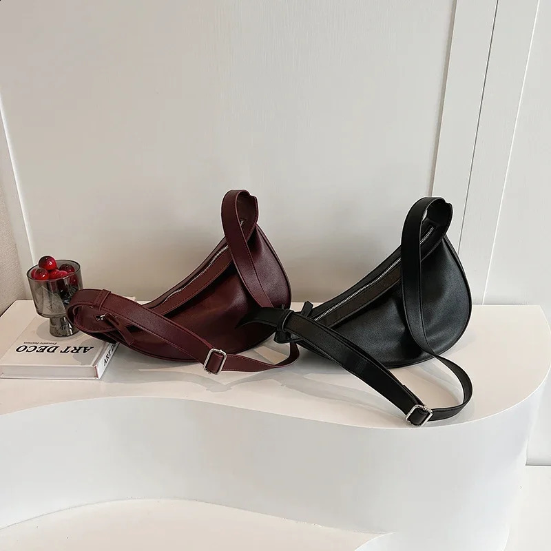 Sewing Thread Shoulder Bags Zipper Womens Bags PU High Capacity Handbag Solid Saddle Splicing Bolsas De Ombro 241228