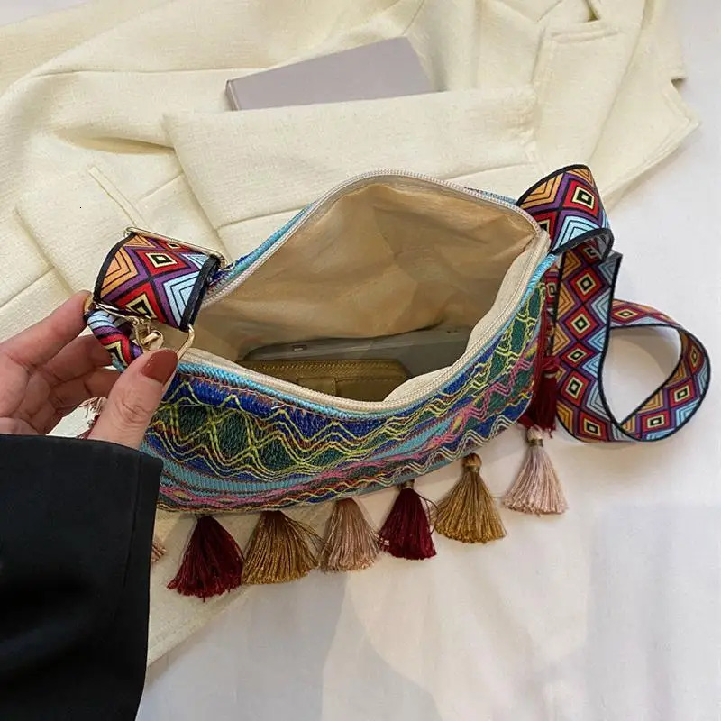 Women Ethnic Style Shoulder Bag Adjustable Strap Variegated Color Fanny Pack With Fringe Decor Casual Crossbody Sg Bags