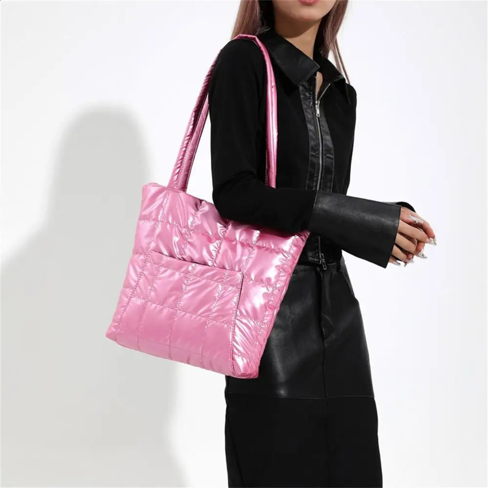 Women Large Capacity Shoulder Bag Quilted Handbags Casual Down Cotton Padded Tote Bags Girls Shopping Bags Underarm Bags 241227