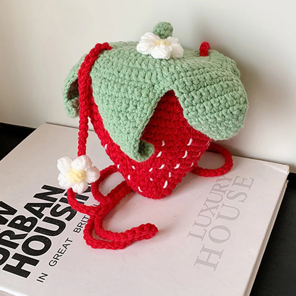 Cute Strawberry Woven Bag Handmade Fashion Cotton Rope Crossbody Knit Sling Purse for Women 241225