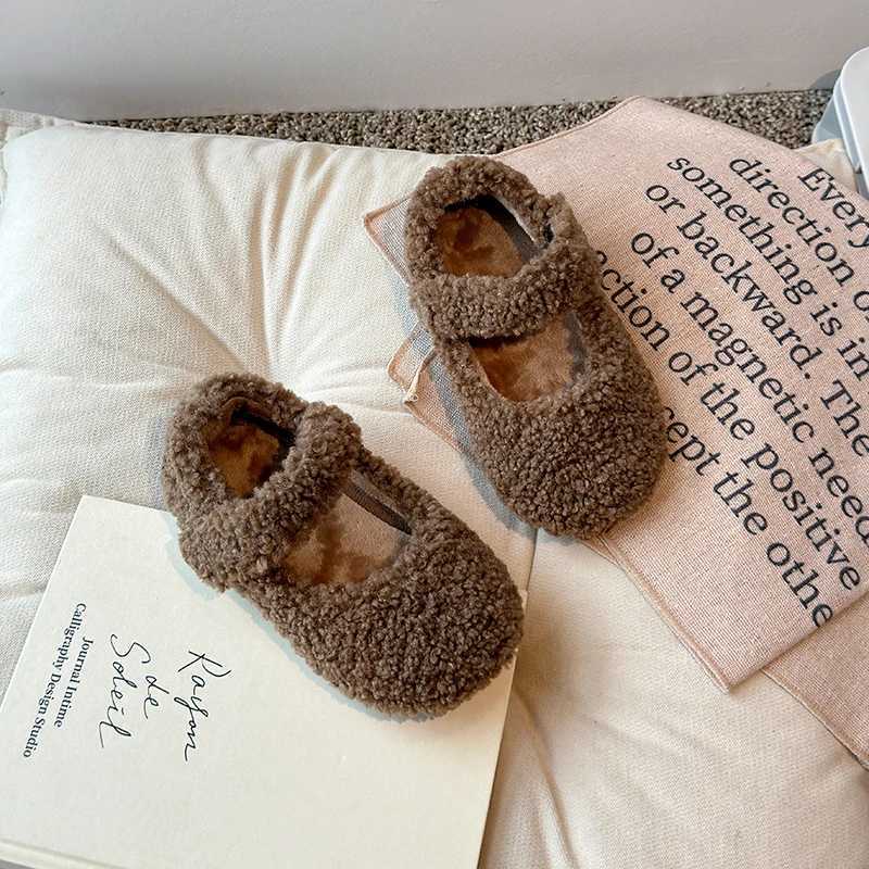 Winter childrens flat shoes with fur cover warm childrens casual shoes plush casual three color 21-30 comfortable boys and girls shoes W241228